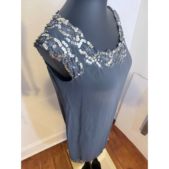 Twenty One Grey Beaded Sequin Shift Dress Sheer Overlay Cap Sleeve Small - Picture 3 of 8